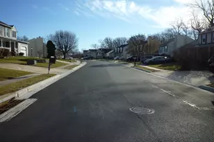 9809 Britinay Ln, Parkville, MD 21234 - Photo 5