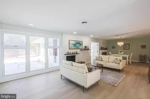 7900 Ivy Ln, Baltimore, MD 21208 - Photo 9