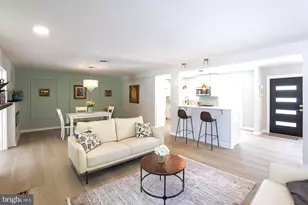 7900 Ivy Ln, Baltimore, MD 21208 - Photo 3