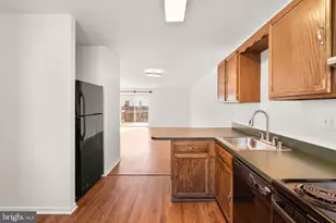 19 Piedmont Ct, Baltimore, MD 21227 - Photo 7