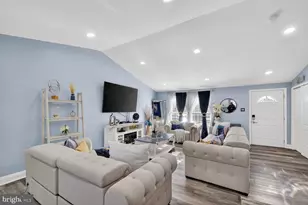 74 Yew Rd, Essex, MD 21221 - Photo 9