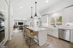 3216 Hunting Tweed Dr, Owings Mills, MD 21117 - Photo 5