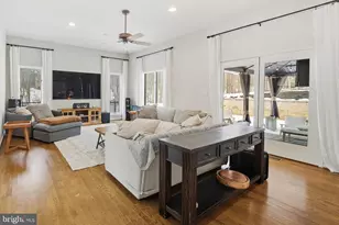 3216 Hunting Tweed Dr, Owings Mills, MD 21117 - Photo 11