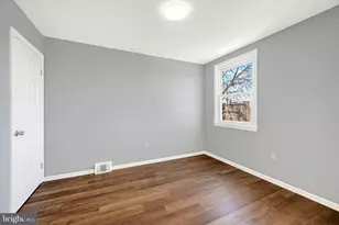 8137 Park Haven Rd, Baltimore, MD 21222 - Photo 9