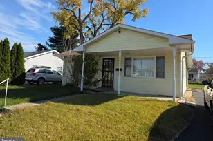 17 Propeller Dr, Baltimore, MD 21220 - Photo 3