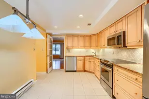 17 Oak Hampton Dr, Lutherville Timonium, MD 21093 - Photo 15