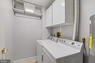 2151 Woodbox Ln, Baltimore, MD 21209 - Photo 31