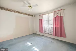 446 Bigley Ave, Baltimore, MD 21227 - Photo 19