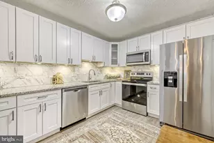 205 E Joppa Rd, Towson, MD 21286 - Photo 15