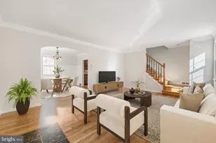 415 Locust Dr, Baltimore, MD 21228 - Photo 3