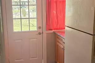 2912 Hillcrest Ave, Parkville, MD 21234 - Photo 5