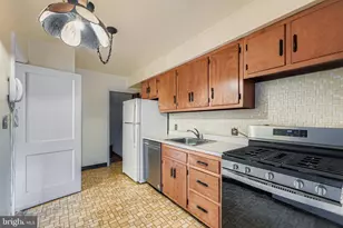 7165 Gough St, Baltimore, MD 21224 - Photo 9