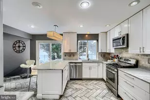 8113 Alan Tree Rd, Rosedale, MD 21237 - Photo 7