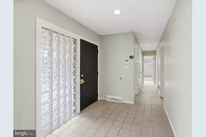 8 Peachtree Court, Baltimore, MD 21208 - Photo 11