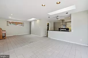 8 Peachtree Ct, Baltimore, MD 21208 - Photo 23