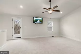 304 Sweetbay Rd, Essex, MD 21221 - Photo 43