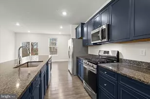 304 Sweetbay Rd, Essex, MD 21221 - Photo 21