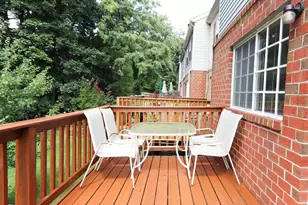 2 Island Run Ct, Catonsville, MD 21228 - Photo 3