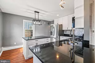 1212 Seven Oaks Rd, Baltimore, MD 21227 - Photo 9