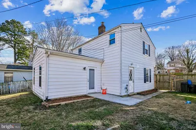 1212 Seven Oaks Rd, Baltimore, MD 21227 - Photo 3