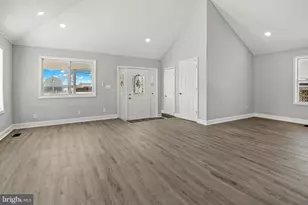 315 Riverside Dr, Baltimore, MD 21221 - Photo 9