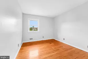 1905 Cedar Cir Dr, Baltimore, MD 21228 - Photo 15