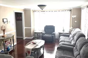 10201 Greenside Dr, Cockeysville, MD 21030 - Photo 5