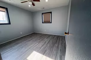 4369 Hollins Ferry Rd, Baltimore, MD 21227 - Photo 7