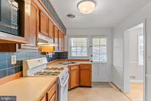 1529 Cottage Ln, Towson, MD 21286 - Photo 19