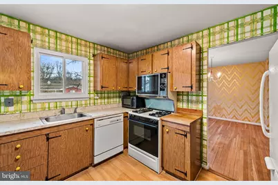 10 Geier Court, Randallstown, MD 21133 - Photo 9