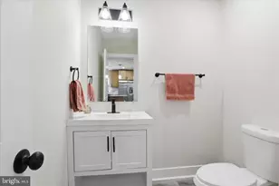 214 Oakwood Rd, Dundalk, MD 21222 - Photo 15