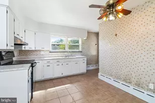 2503 Bauernschmidt Dr, Essex, MD 21221 - Photo 13