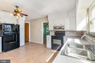 2503 Bauernschmidt Dr, Essex, MD 21221 - Photo 15