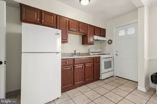 8307 Ridgely Oak Rd, Baltimore, MD 21234 - Photo 11