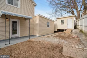 104 Ridge Ave, Baltimore, MD 21227 - Photo 19