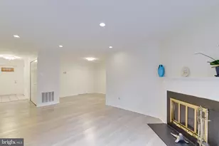 21 Tallow Ct, Baltimore, MD 21244 - Photo 19