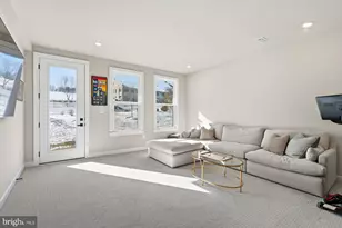 241 Hickory Holw Ct, Cockeysville, MD 21030 - Photo 5