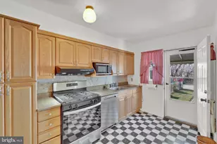 7723 Charlesmont Rd, Baltimore, MD 21222 - Photo 9