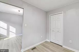 9234 Woodcreek Ct, Parkville, MD 21234 - Photo 7