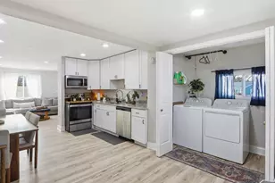 21 Dogwood Dr, Middle River, MD 21220 - Photo 9