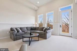 13709 Hunt Valley Ct, Cockeysville, MD 21030 - Photo 5