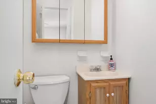 5657 Chelwynd Rd, Halethorpe, MD 21227 - Photo 17