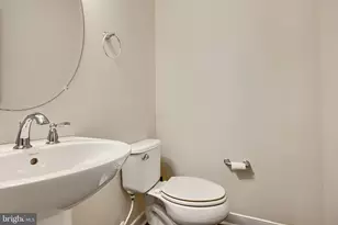 305 Davage Ln, Towson, MD 21286 - Photo 17