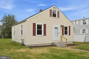 202 S Woodwell Rd, Baltimore, MD 21222 - Photo 1
