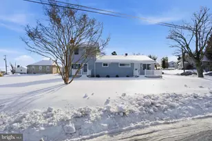 5605 Shelbourne Rd, Baltimore, MD 21227 - Photo 17