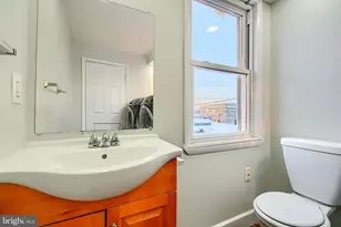 402 Chestnut Ct, Dundalk, MD 21222 - Photo 11