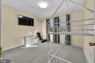 401 2nd Avenue, Baltimore, MD 21227 - Photo 37