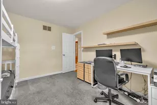 401 2nd Ave, Baltimore, MD 21227 - Photo 25