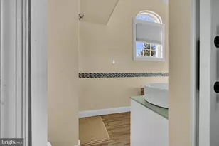 401 2nd Ave, Baltimore, MD 21227 - Photo 31
