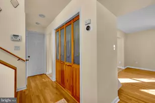 401 2nd Ave, Baltimore, MD 21227 - Photo 9